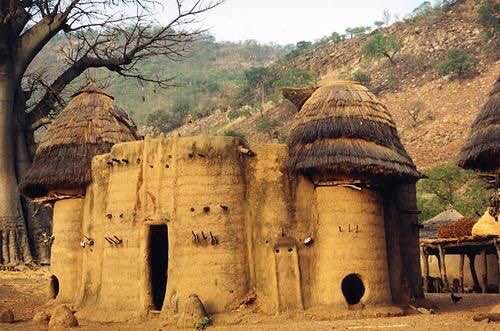 Ferme fortifiée somba, nord du Togo